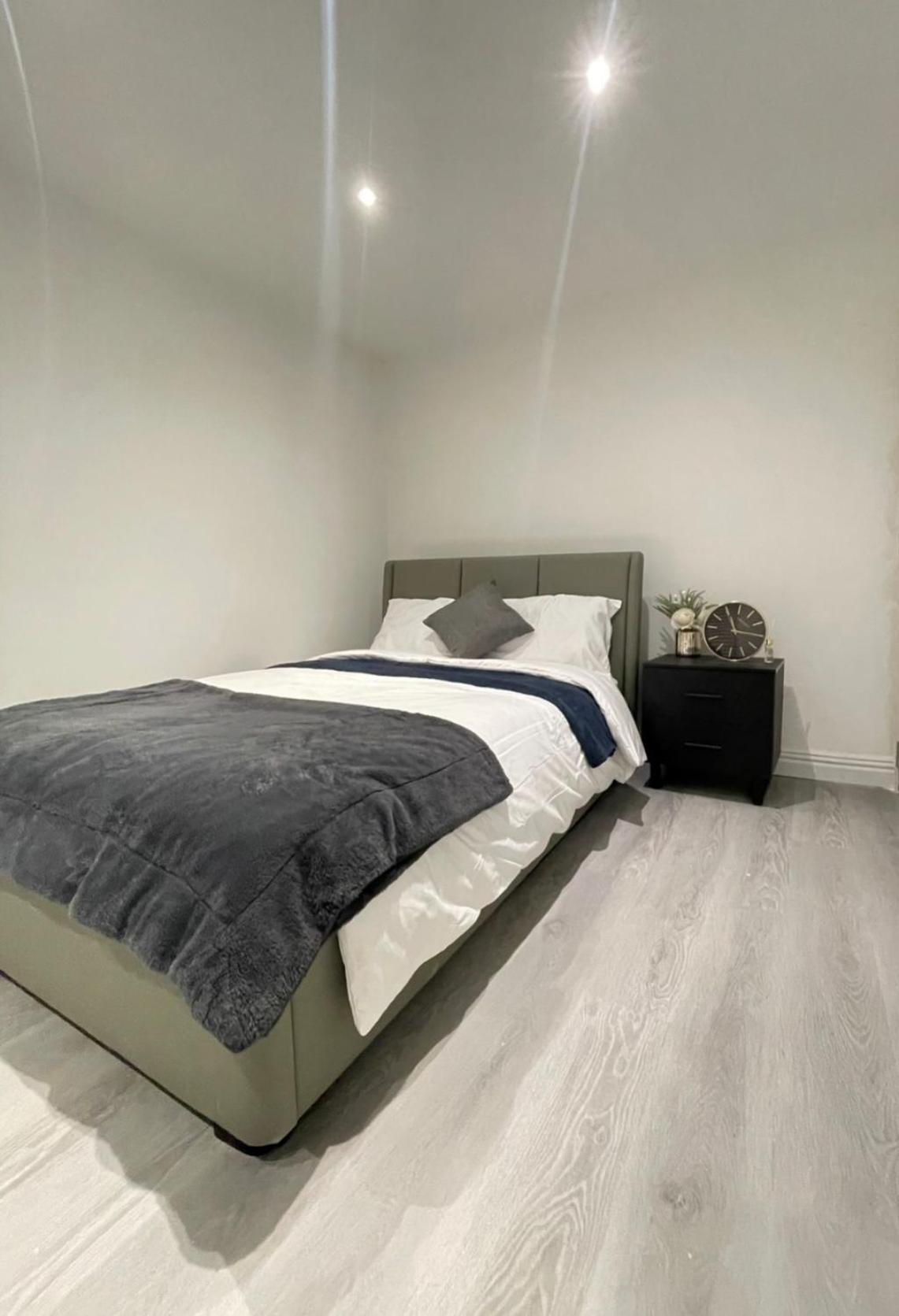 Holyheadinn Екстер'єр фото