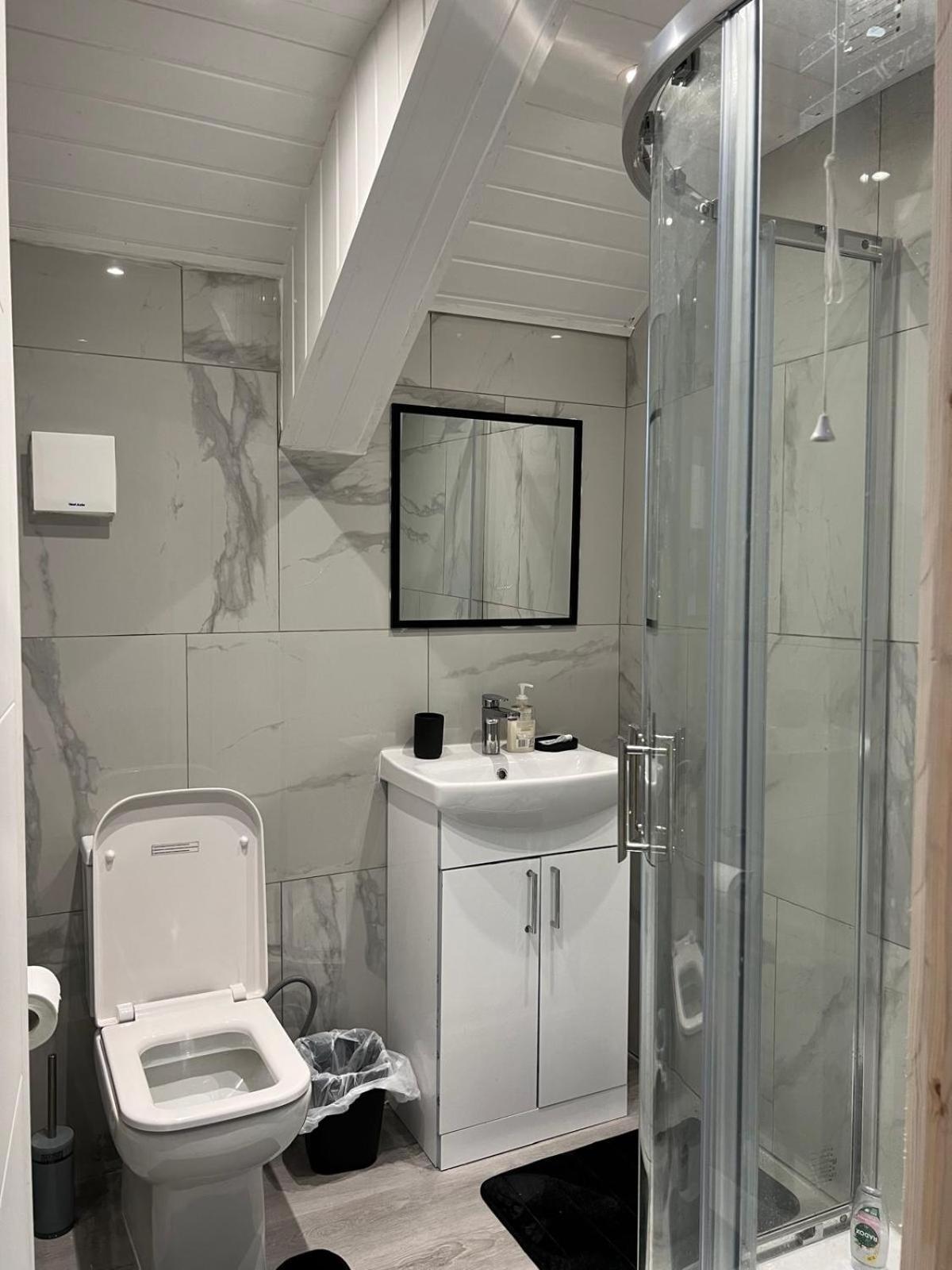 Holyheadinn Екстер'єр фото